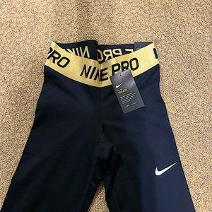 NWT* gold nike pro leggings